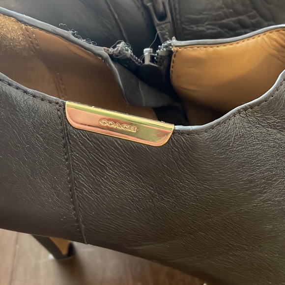 Coach Shoes Brown - Picture 2 of 7